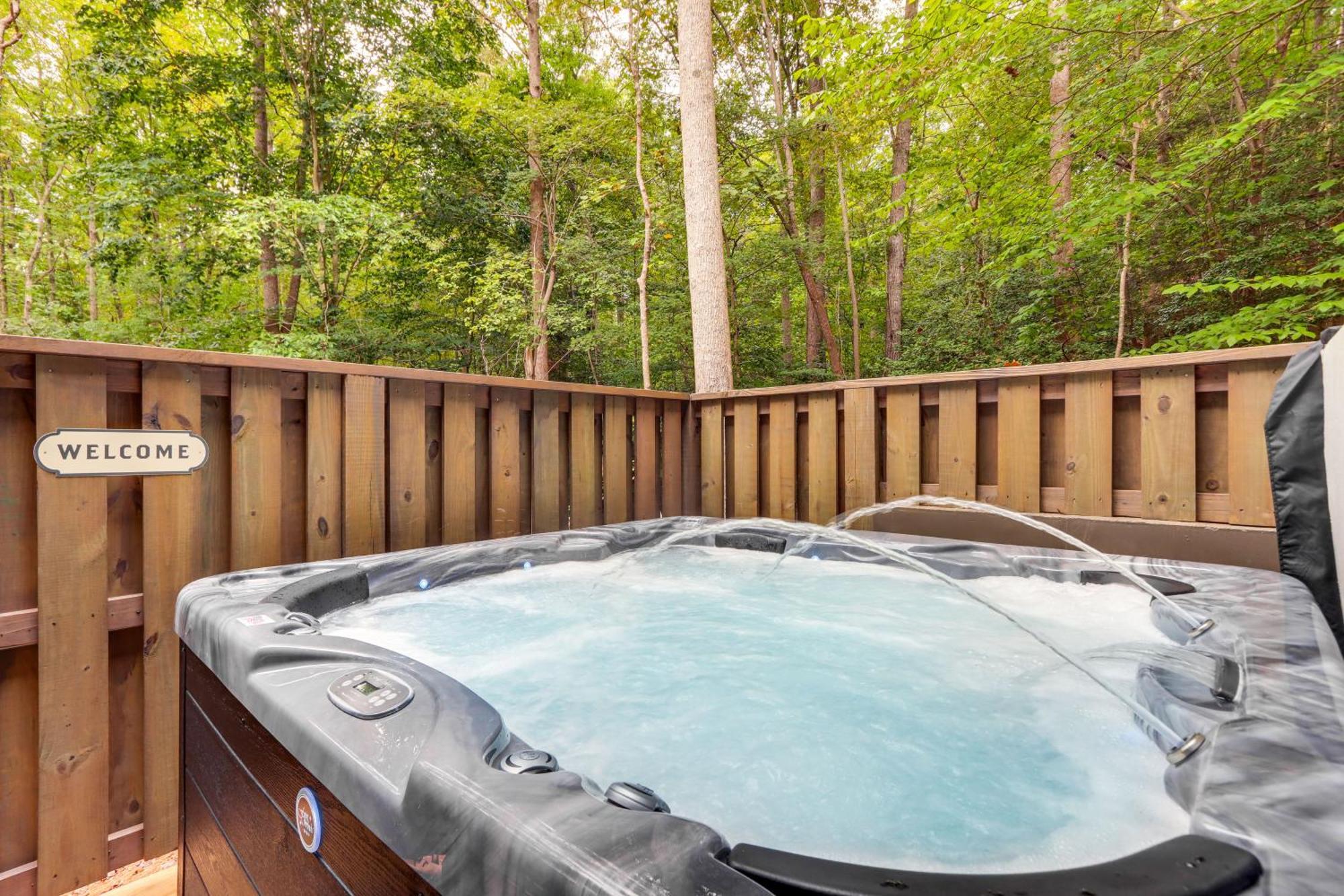 Ellijay Resort Home With Hot Tub And Fire Pit! Экстерьер фото